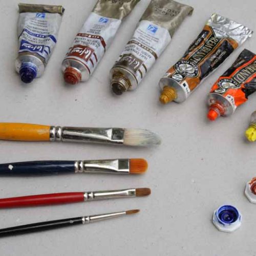 Painting materials – quality canvases and brushes