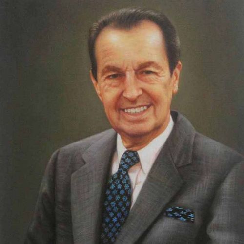 Official portrait — man in suit painted in oil on canvas